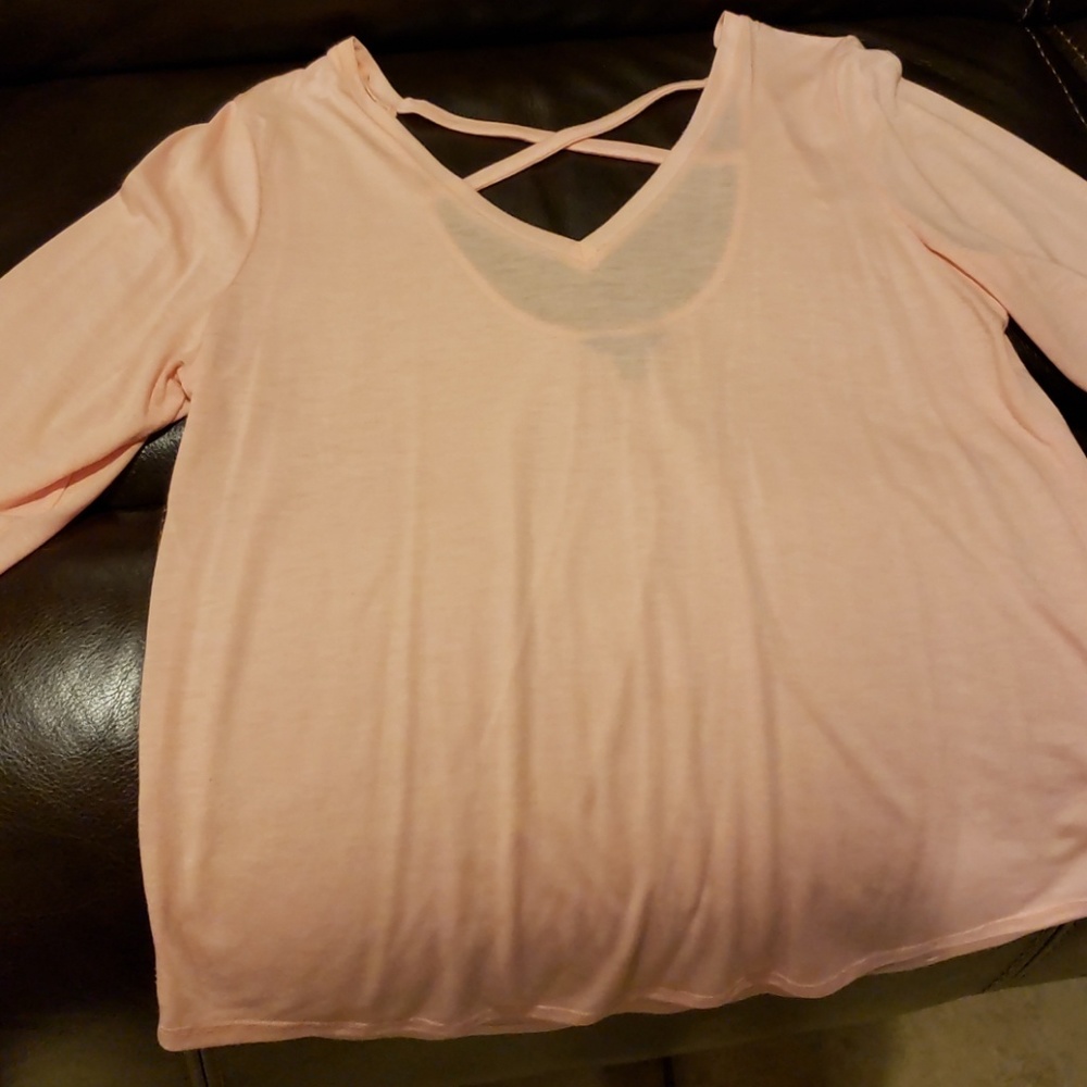 Pick 3 for $15🎊🎊Womens top